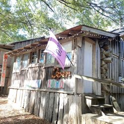 The Rustic Boho - Roadside view of the shop! Right next door to our old spot!