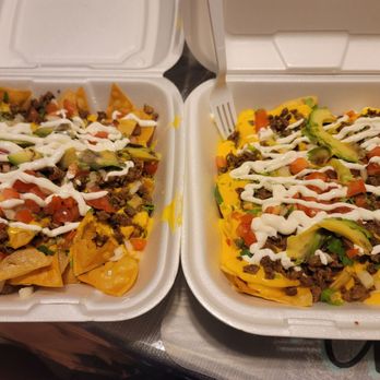 Guacamole Burrito Truck - Supreme nachos from guacamole burrito. - Food Trucks Near Me - Ceres, California Guacamole Burrito Truck - Supreme nachos from guacamole burrito. - Food Trucks Near Me - Ceres, California