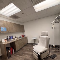 Schweiger Dermatology Group - Marlton - Exam room (12/17/25)