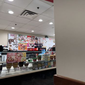 Cold Stone Creamery - Ice Cream & Frozen Yogurt Near Me - Syracuse, New York