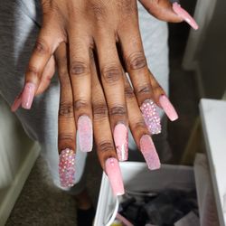 Ebaby’s Nail Party - 45$ full set custom acrylic