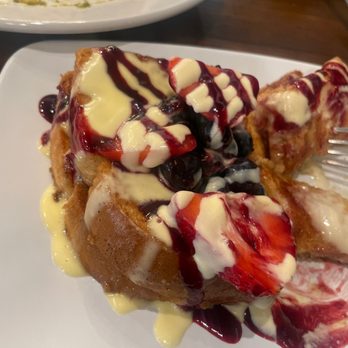 Seven Mile Cafe - Berry French toast - Breakfast & Brunch Near Me - Mesquite, Texas Seven Mile Cafe - Berry French toast - Breakfast & Brunch Near Me - Mesquite, Texas