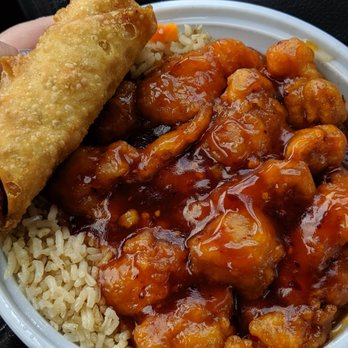 Happy Dragon - General Tsos lunch $5.75 - Chinese Near Me - Pendleton, Indiana