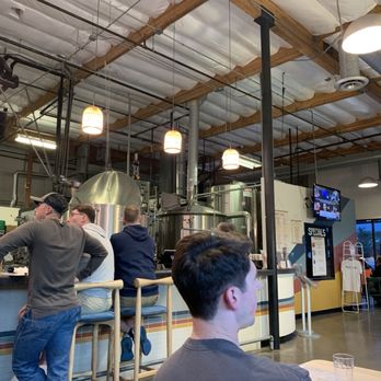 Bright Spark Brewing - Breweries Near Me - Ventura, California