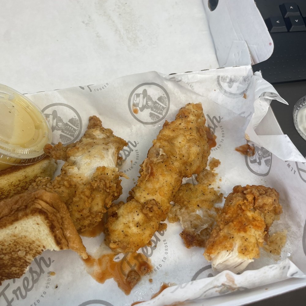 Slim Chickens - Soggy chicken - Southern Near Me - Memphis, Tennessee Slim Chickens - Soggy chicken - Southern Near Me - Memphis, Tennessee