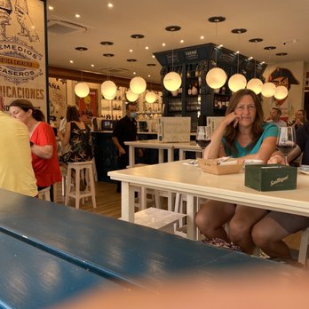 Casa Lola - Spanish Near Me - Malaga, Massachusetts