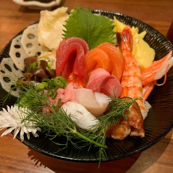 EBESU Robata & Sushi - Chirashi Bowl - Sushi Bars Near Me - Plano, Texas