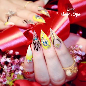 Lynn Nails & Spa - Nail Salons Near Me - North Vancouver, British Columbia
