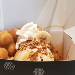Eiffel Waffle Creamery - Kid size creme de la creme