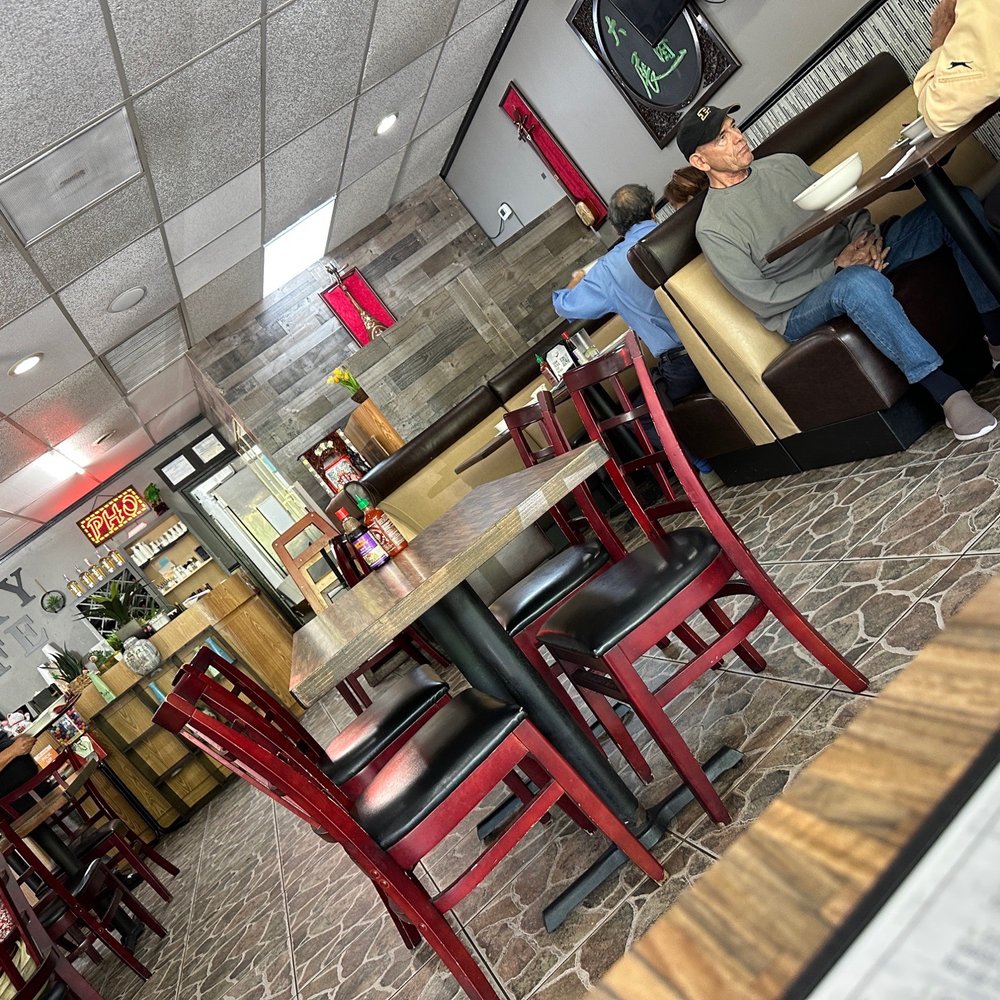 Lucky Cafe - people sitting at tables in a restaurant - Vietnamese Near Me - The Woodlands, Texas