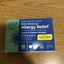 7-Eleven - Non-drowsy allergy medicine