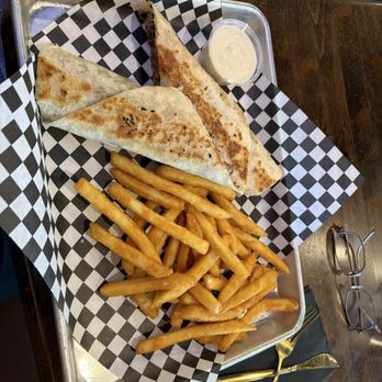 Pita House - Nicely grilled beef shwarma w/fries & yougurty dip.  Fries were really good and shwarma had good flavor. - Mediterranean Near Me - Big Bear Lake, California