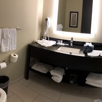 Wingate by Wyndham Page Lake Powell - Shower is nice and clean and roomy - Hotels Near Me - Page, Arizona Wingate by Wyndham Page Lake Powell - Shower is nice and clean and roomy - Hotels Near Me - Page, Arizona
