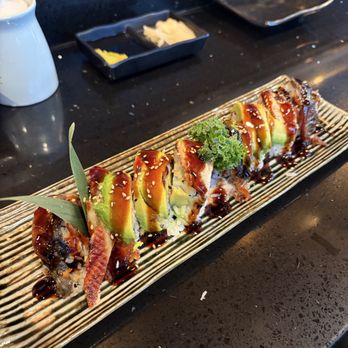 Kimu Sushi - Dragon Roll - Sushi Bars Near Me - Long Beach, California Kimu Sushi - Dragon Roll - Sushi Bars Near Me - Long Beach, California