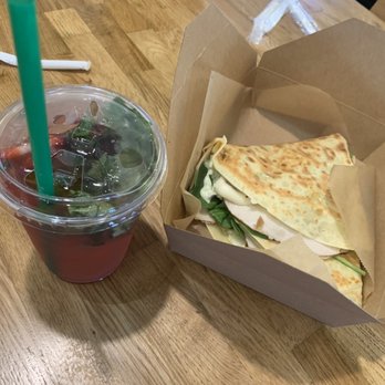 Fraise Cafe - Chicken crepe with strawberry lemonade - Creperies Near Me - Fullerton, California