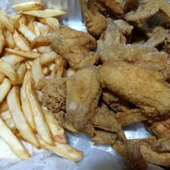 Lemon Peppers - Chicken wings and fries - Seafood Near Me - Miami, Florida