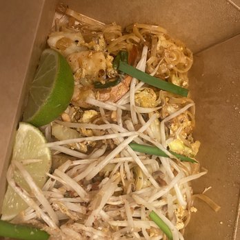 Star Noodle - Pad Thai - Asian Fusion Near Me - Lahaina, Hawaii Star Noodle - Pad Thai - Asian Fusion Near Me - Lahaina, Hawaii