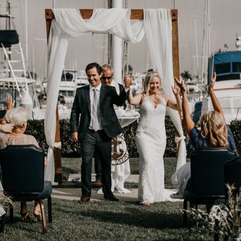 Chambers Creative - Our ceremony in front of my dad's boat "Sugar Sue" - Wedding Planning Near Me Chambers Creative - Our ceremony in front of my dad's boat "Sugar Sue" - Wedding Planning Near Me