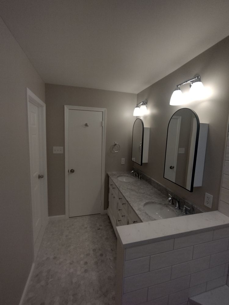 Slide of Dani Handyman Remodeling Service