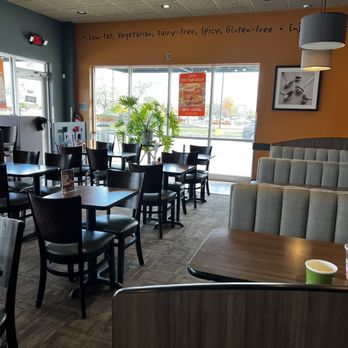 Z!Eats - Interior - Salad Near Me - Florence, Kentucky