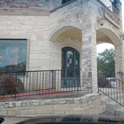 Custom Eyes Optique & Eyecare - Kara was super helpful! I broke my glasses...I was near by not a patient but they were wonderful and amazing! I highly recommend them!