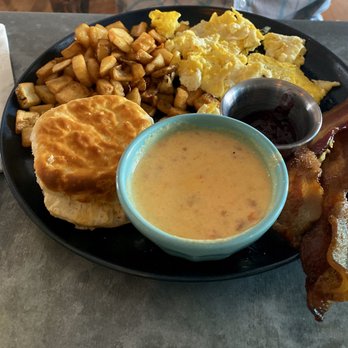 Leeland House - Breakfast Platter - Breakfast & Brunch Near Me - Houston, Texas
