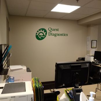 Quest Diagnostics - Empty and inefficient front desk. - Laboratory Testing Near Me - Humble, Texas