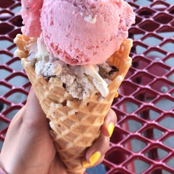 Bruster's Real Ice Cream - Chocolate chip + strawberry = YUM - Ice Cream & Frozen Yogurt Near Me - Glendale, Arizona