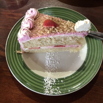 The Grain Cafe - Strawberry and almond cake - Pizza Near Me - Redondo Beach, California The Grain Cafe - Strawberry and almond cake - Pizza Near Me - Redondo Beach, California