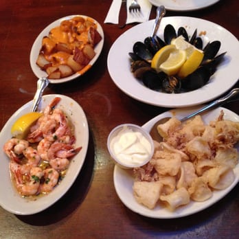 Picaro - Spicy potatoes, Mussels w/ vinaigrette, Garlic Shrimp, Fried Calamari - Spanish Near Me - San Francisco, California