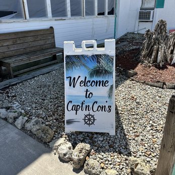 Capt'n Con's Fish House - Seafood Near Me - Bokeelia, Florida