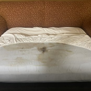 Baymont by Wyndham Clinton - Another of the couch pull out - Hotels Near Me - Clinton, Tennessee