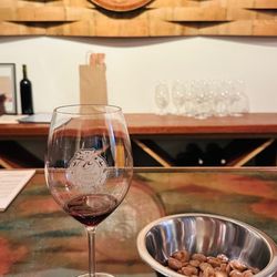 Carlson Creek Vineyard - Good wine, amazing staff!