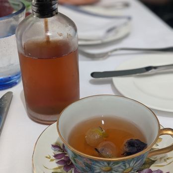 The Belvedere - Formosa oolong iced tea - Breakfast & Brunch Near Me - Beverly Hills, California The Belvedere - Formosa oolong iced tea - Breakfast & Brunch Near Me - Beverly Hills, California
