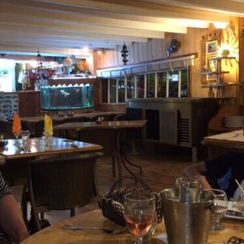 Le Pilotis - Restaurants Near Me - La Tremblade, 17