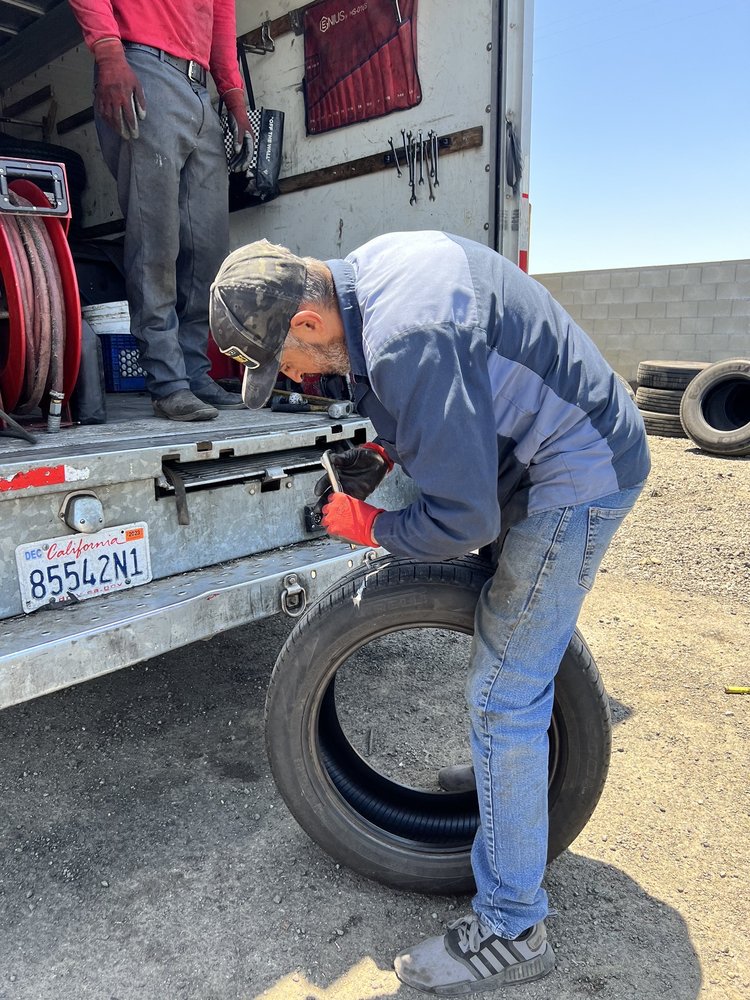 LA PERLA TIRES 18 Photos 14201 Costajo Rd, Bakersfield, California