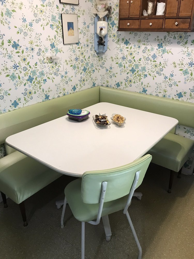 Montoya's Upholstery Shop - upholstery in Skokie, IL