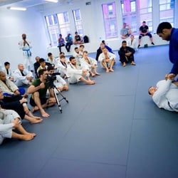 Marcelo Garcia Jiu Jitsu - Marcelo breaking down the details of the x-guard.