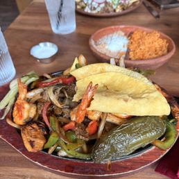 Shrimp steak and chicken fajitas Shrimp steak and chicken fajitas