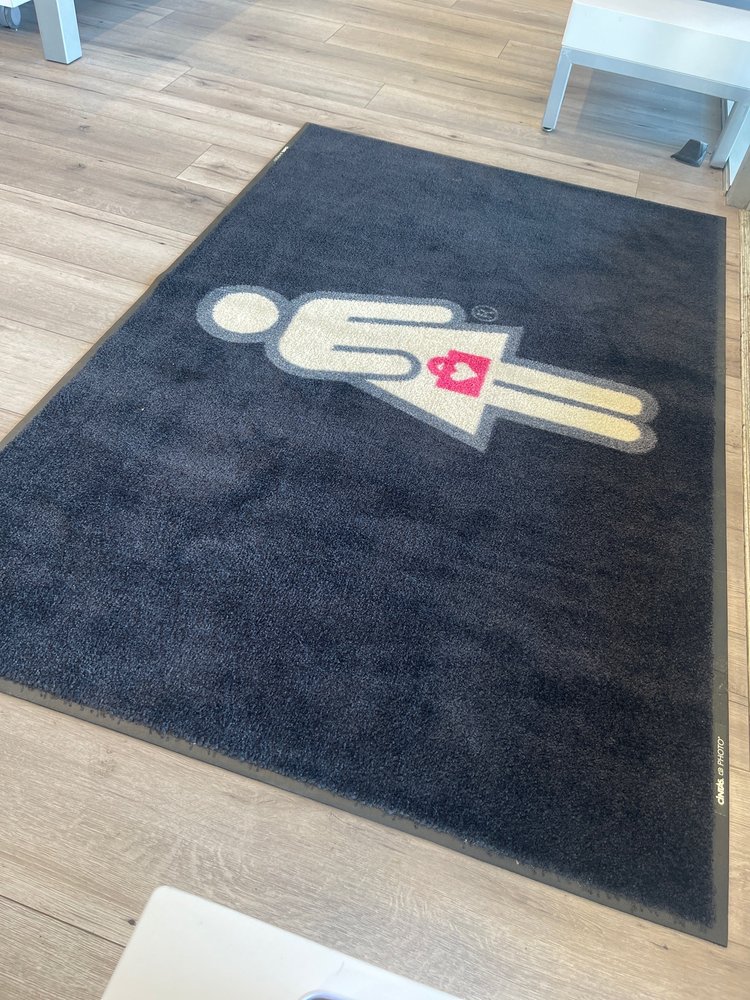 Radiant Waxing South Hill Logo