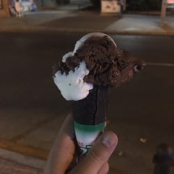 Heladería Tozzi - Limón y chocolate: la unión perfecta. PERFEEEEECTA.