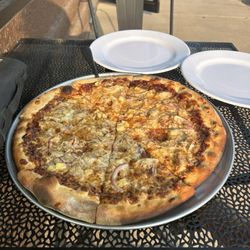 Slice On Oak - Bbq pizza