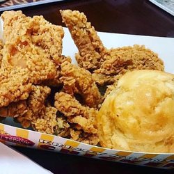 Space Age 28 - 2-piece Chicken and Biscuit