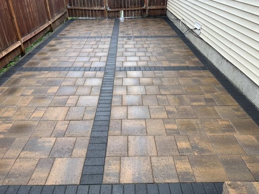 Hardscape Projects - Hardscape features are composed of walkways, retaining walls, patios and rock work. Our landscaping service expertly blends both elements to produce just the look and functionality you desire. Our hardscaping service includes beautiful rockeries, retaining walls and pavers that work together to complete a natural design for your property.