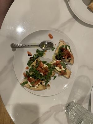 Papa Lennon's by null