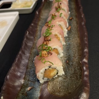 Kaviar Restaurants - Pasadena - Garlic Albacore roll - Sushi Bars Near Me - Pasadena, California