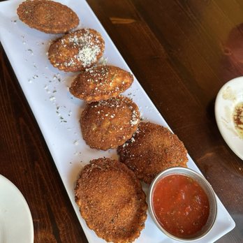 Sunset Pizza & Pasta - Toasted raviolis - Pizza Near Me - Sunset Beach, California