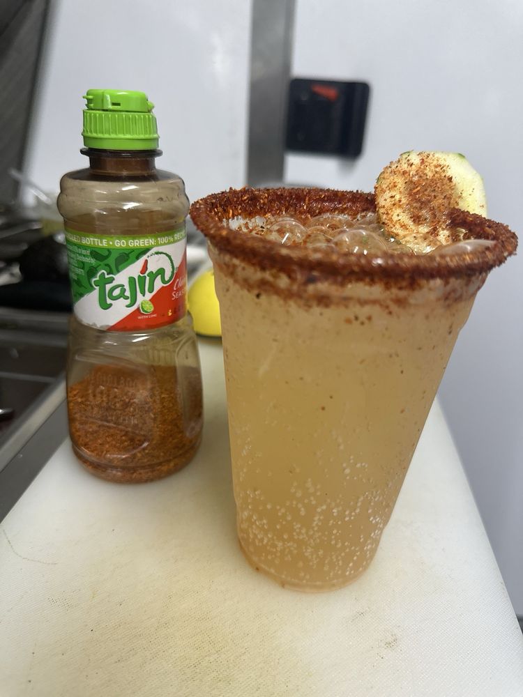 Birria y mariscos La Reina — Mexican restaurant in Hutto