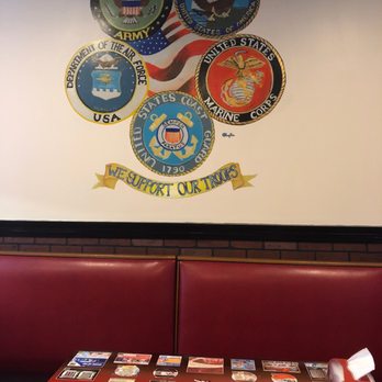 Fishhawk Pizza - New American Near Me - Lithia, Florida