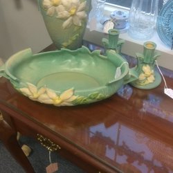 K M Trinkets - Roseville Pottery